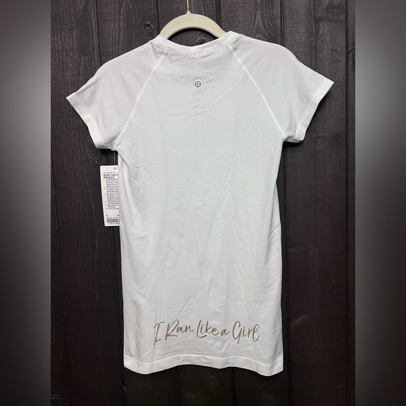 Lululemon Shirt Womens Sz 6 White Short Sleeve Swiftly Tech 2.0 Dallas Texas NWT - Picture 2 of 5